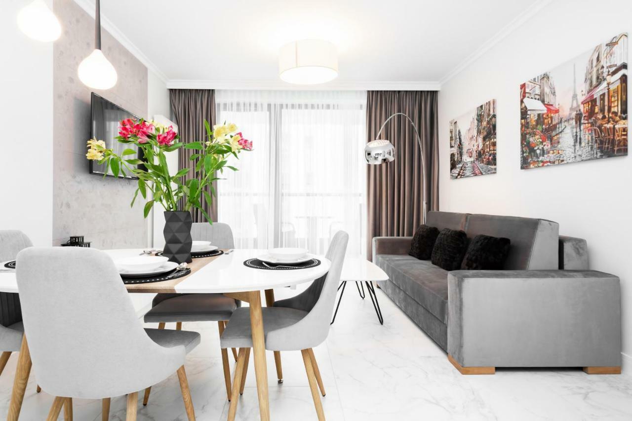 Apartments Warsaw Dzielna By Noclegi Renters Kültér fotó