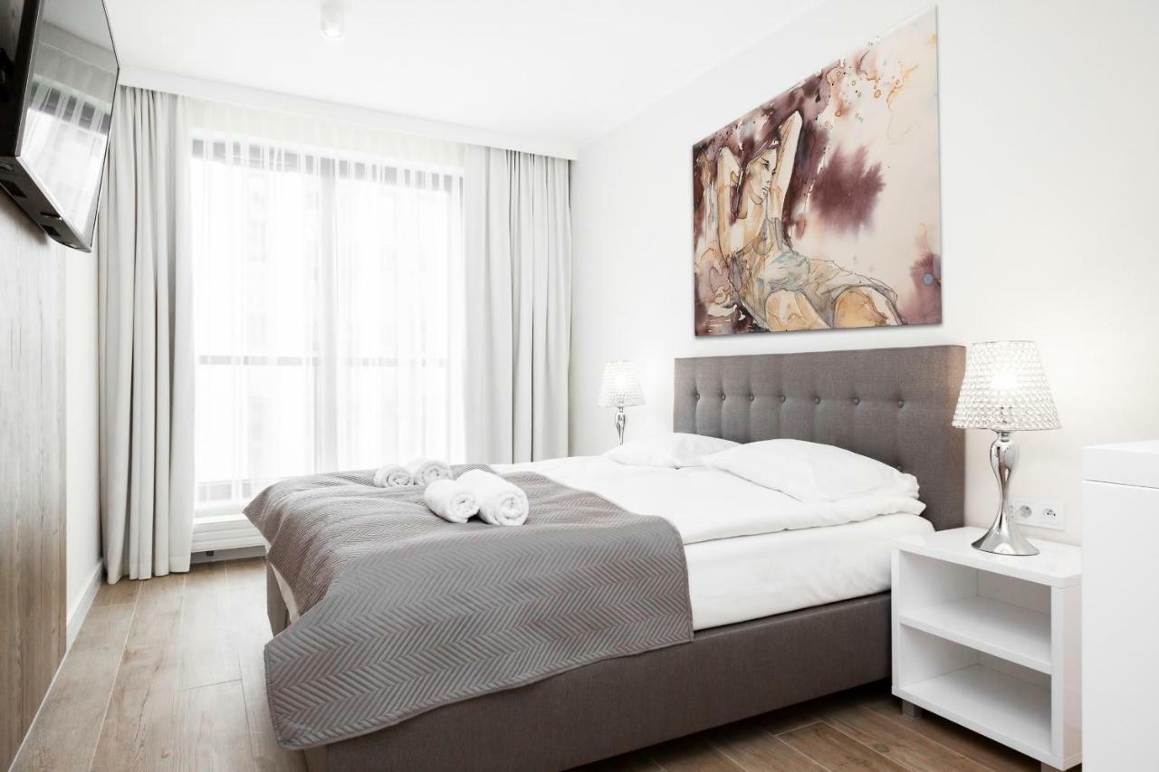 Apartments Warsaw Dzielna By Noclegi Renters Kültér fotó