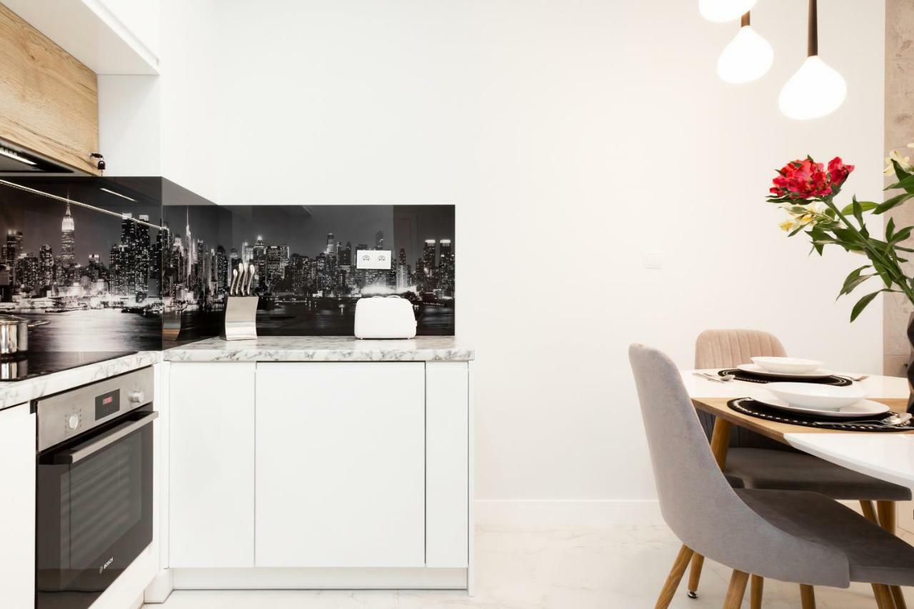 Apartments Warsaw Dzielna By Noclegi Renters Kültér fotó