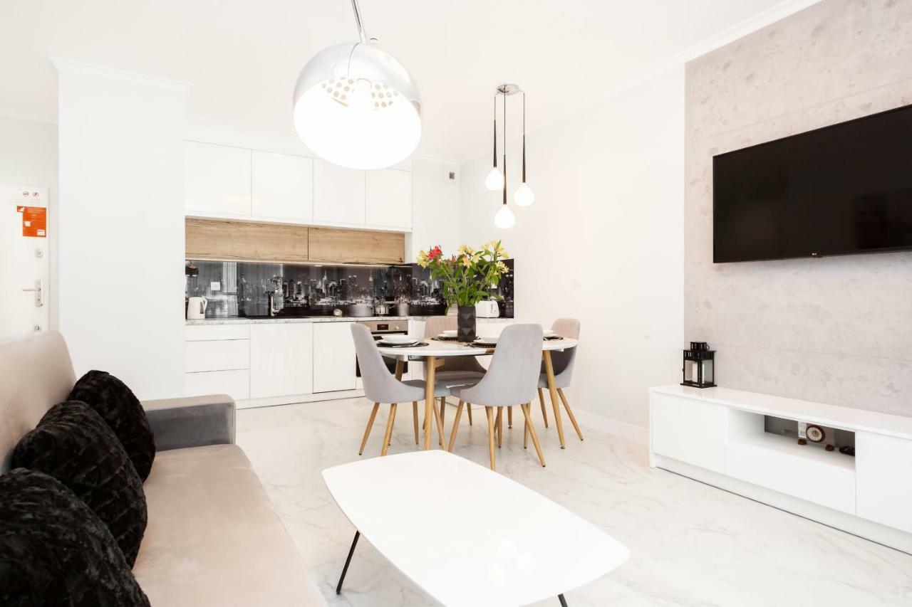 Apartments Warsaw Dzielna By Noclegi Renters Kültér fotó