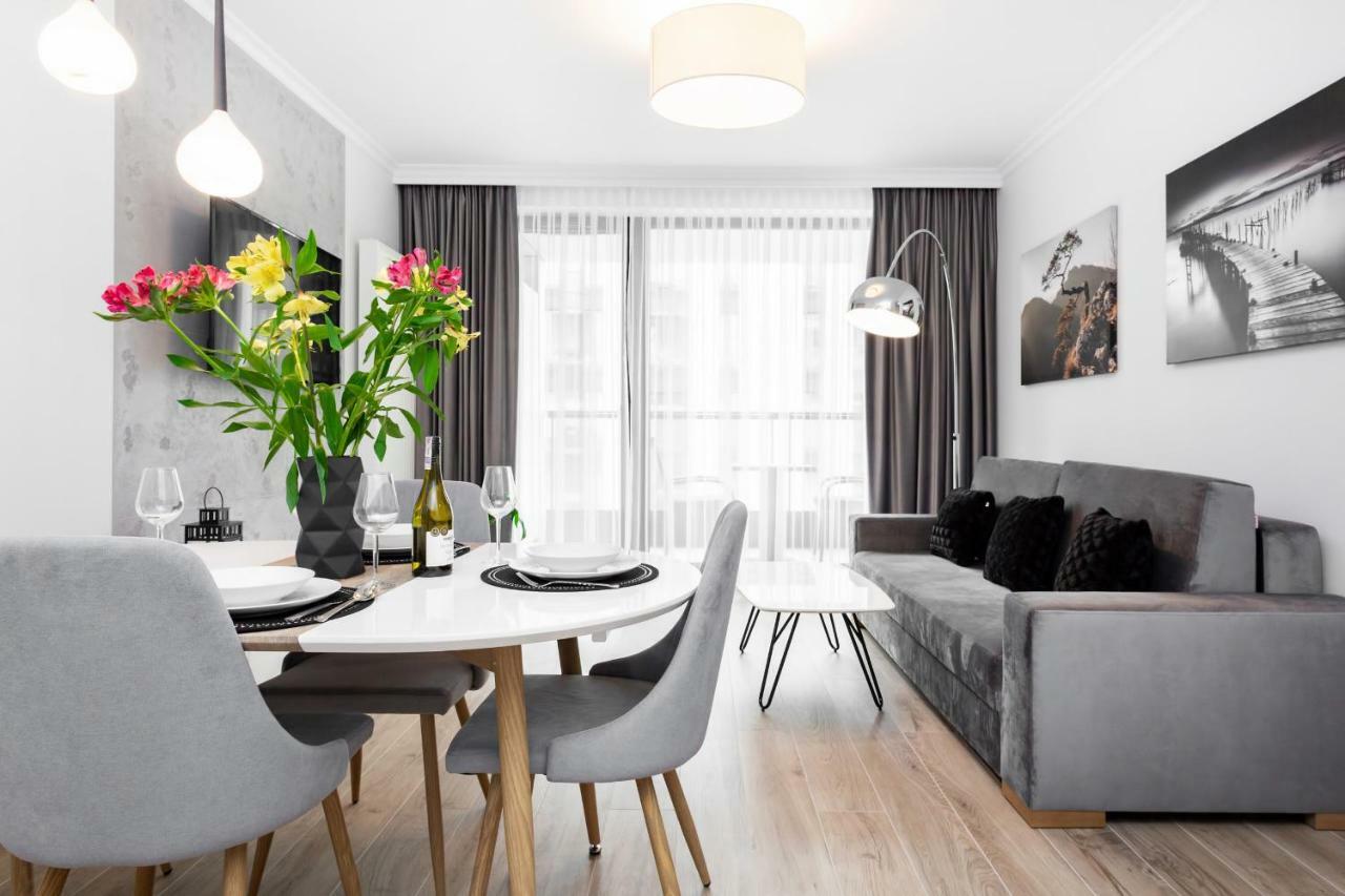 Apartments Warsaw Dzielna By Noclegi Renters Kültér fotó