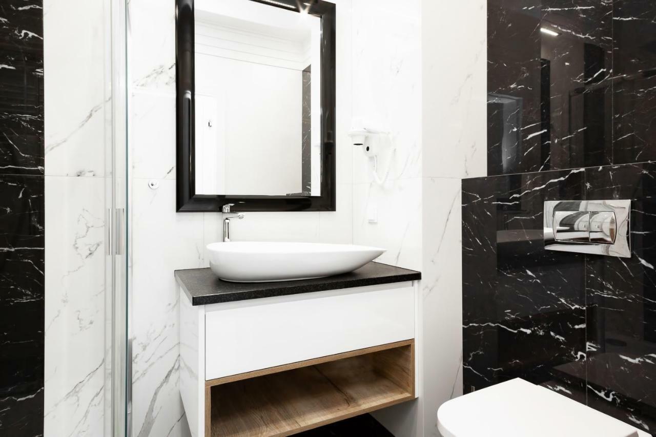 Apartments Warsaw Dzielna By Noclegi Renters Kültér fotó